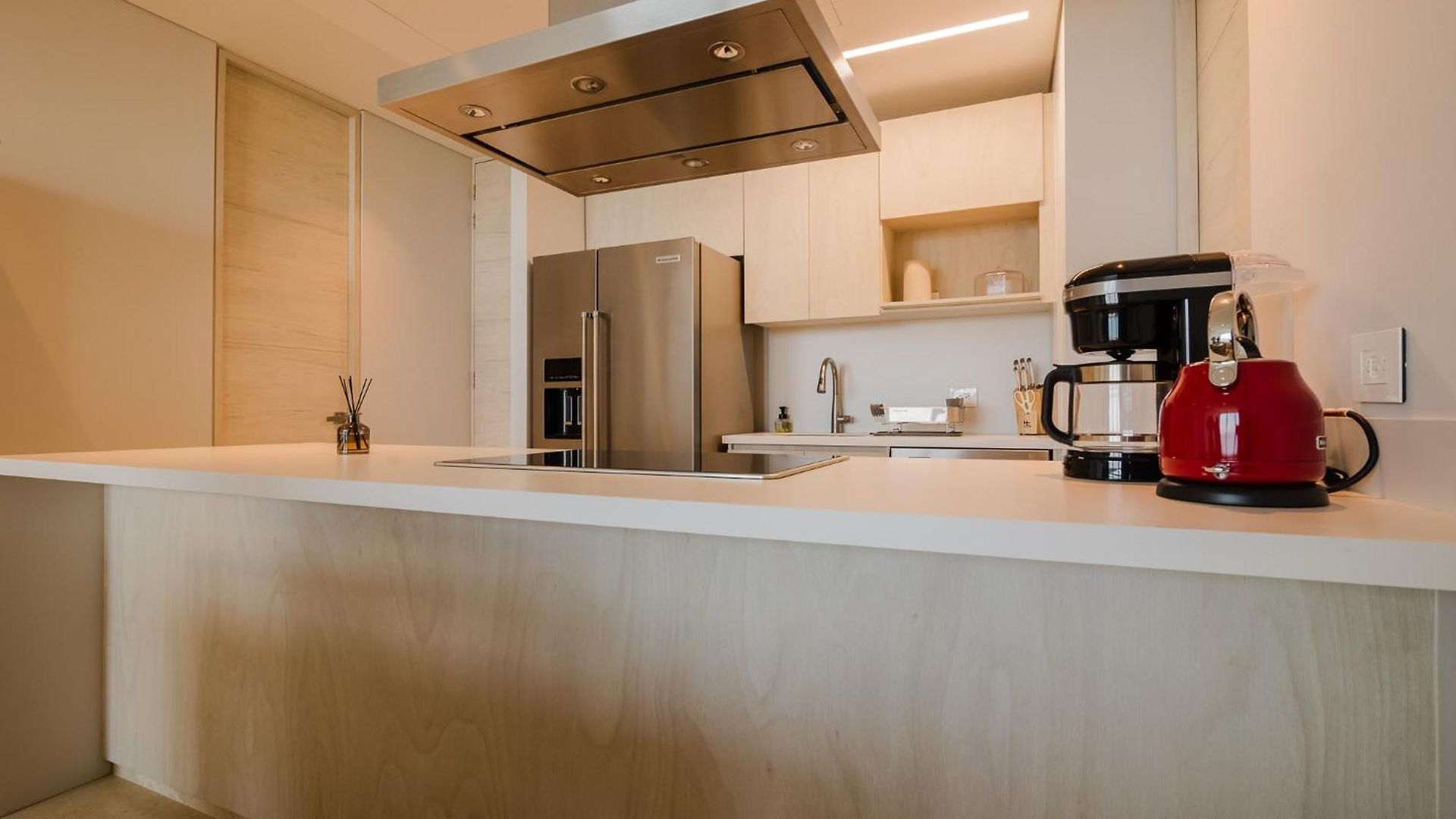Modern With 2 Bedroom Bbq And Views