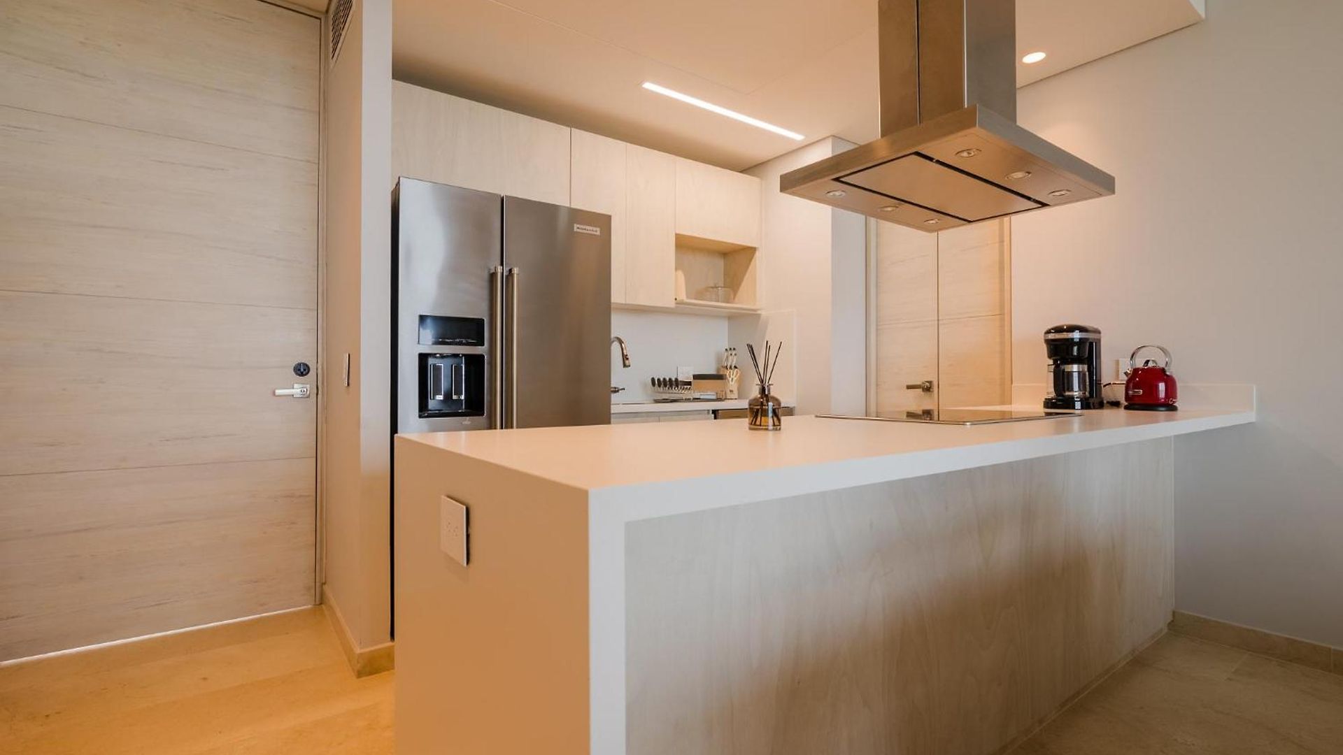 Modern With 2 Bedroom Bbq And Views