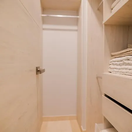 Modern With 2 Bedroom Bbq And Views Cartagena